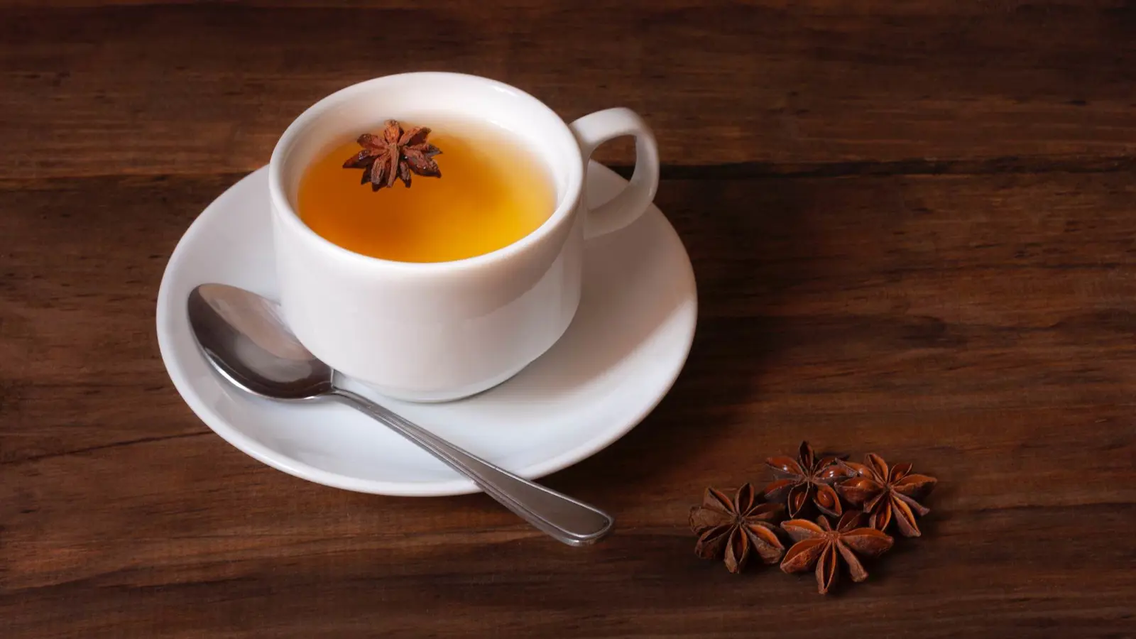 يحسن الهضم .. 7 فوائد لشاي اليانسون النجمي