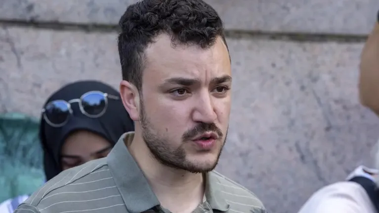 الإفراج عن الناشط الفلسطيني محمود خليل بعد 104 أيام من احتجازه في أمريكا