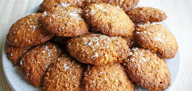 طريقة عمل بسكويت جوز الهند بالكاكاو