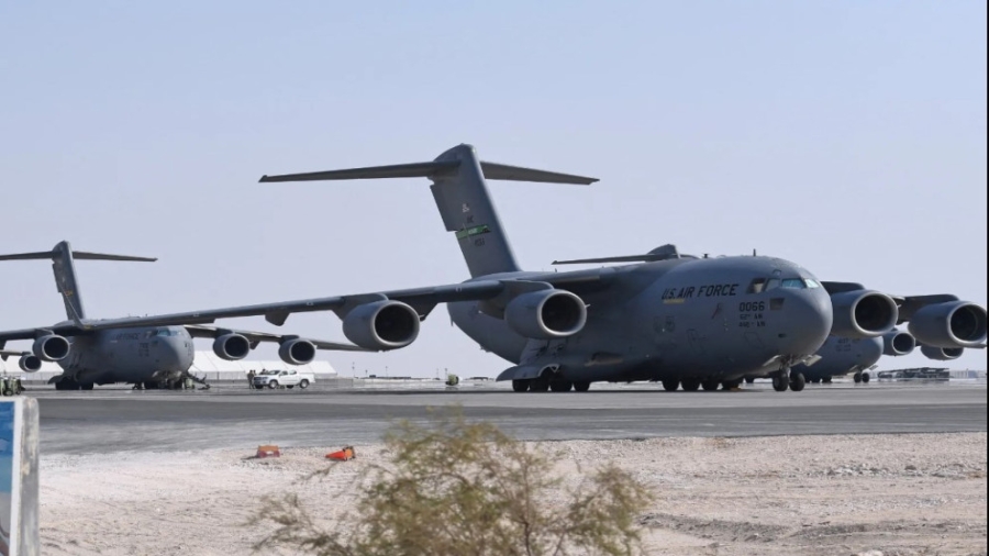 أكسيوس: إيران أطلقت صواريخ بالستية باتجاه قواعد أميركية في قطر