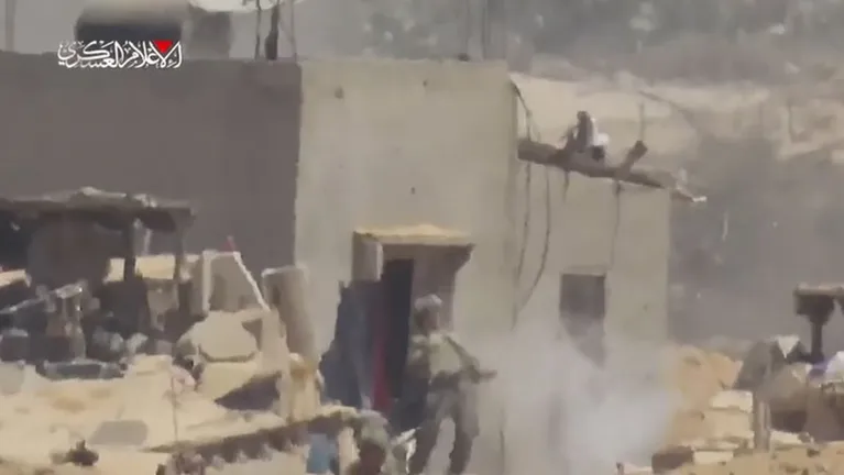 القسام تستهدف جنودا وآليات إسرائيلية في خان