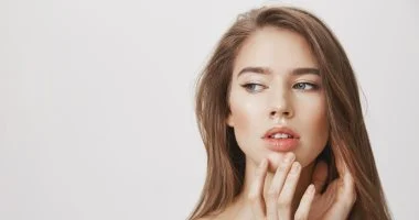 وصفة سهلة لشفاه ممتلئة ورطبة في الصيف..لن تحتاجي الى فيلر