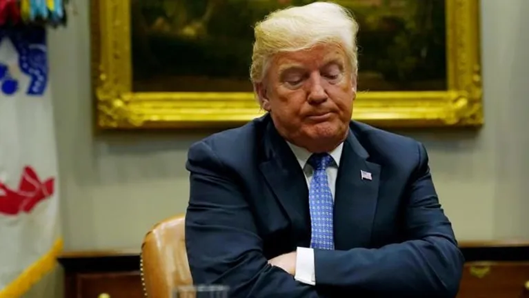 تقييم استخباراتي أمريكي يخالف ترامب: الضربات على إيران لم تدمر المواقع النووية