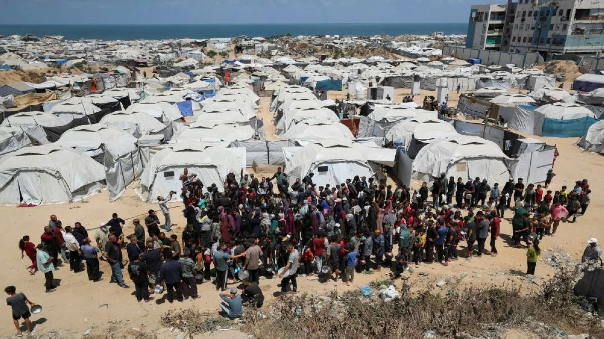 الاحتلال يجبر الفلسطينيين على النزوح قسرا من مناطق وسط غزة