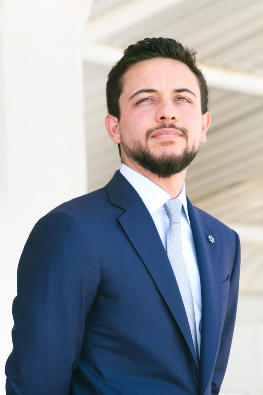 الفايز يهنئ ولي العهد بعيد ميلاده الميمون