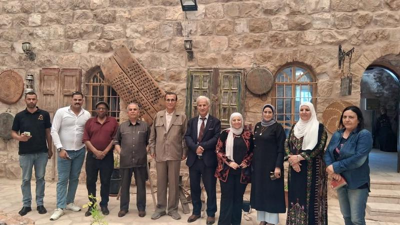 رئيس بلدية الكرك يبحث مع فريق بحثي ومبادرة وئام تطوير منطقة مشارف الشام سياحيًا