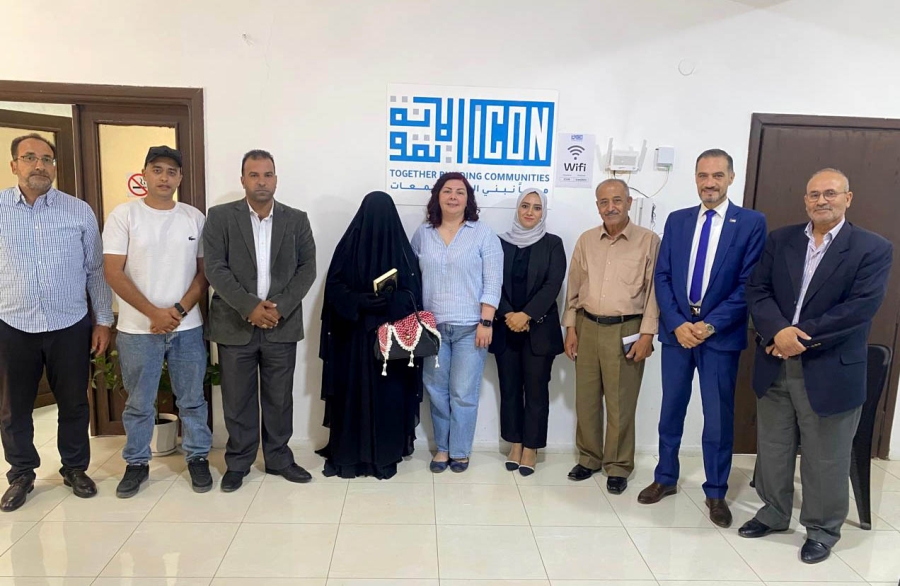 جلسة حوارية في الهاشمية حول تمكين المرأة