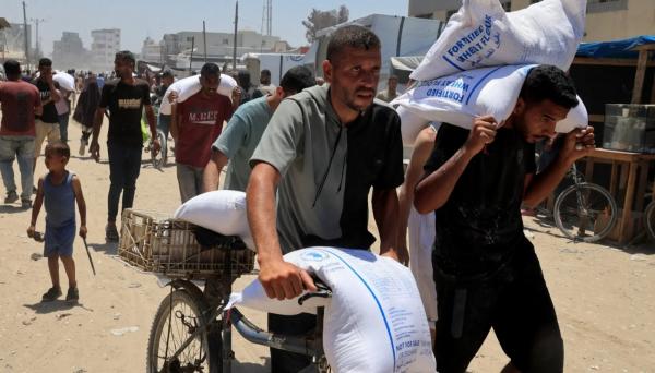 فرنسا تبدي استعدادها للمساهمة في توزيع الغذاء في غزة