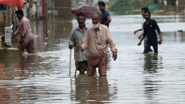 46 وفاة جراء الأمطار والفيضانات في باكستان