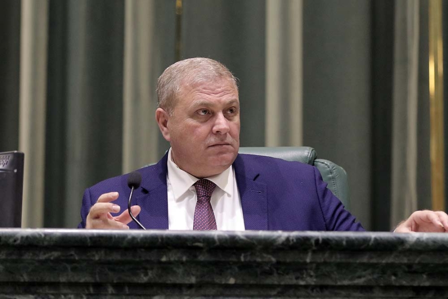 اقتراح نيابي بإعفاء أول 10 آلاف دينار من سعر سيارات الكهرباء