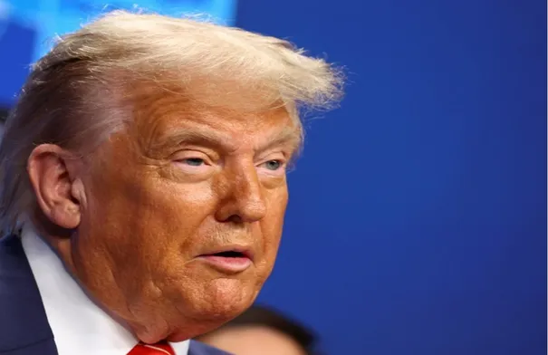 البيت الأبيض: رئيس وزراء كندا رضخ لترامب بشأن الضريبة الرقمية