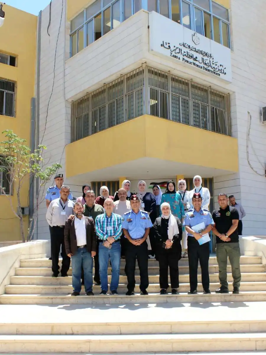 الشرطة المجتمعية تعقد دورتي أصدقاء الأمن العام في الزرقاء لتعزيز الوعي الأمني والشراكة المجتمعية
