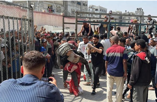 11 شهيدا جراء استهداف الاحتلال منتظري المساعدات قرب محور نتساريم