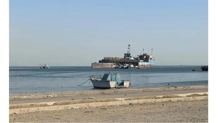 تفاصيل حادثة غرق البارجة البحرية في خليج السويس بمصر