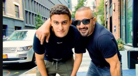 ياسين السقا يوجه رسالة دعم مؤثرة لوالده أحمد السقا قبل عرض فيلم “أحمد وأحمد”