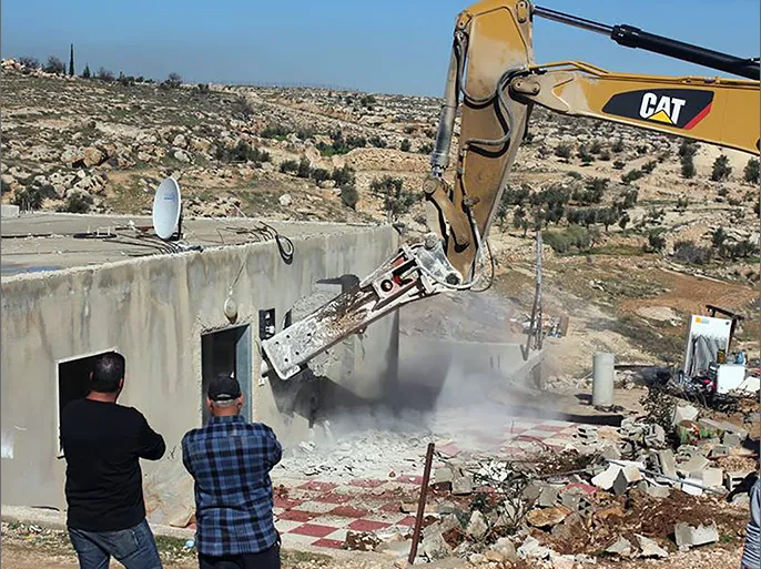 إسرائيل تصدر أوامر بمصادرة 1200 دونم في الخليل وتهدم منزلا برام الله