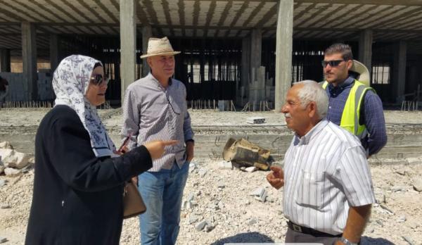 المصري تتفقد مشروع تطوير مرافق التعليم المهني في مدرسة حوفا المزار