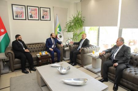 مجلس محافظة المفرق يخصص 415 ألف دينار لإنارة طريق جابر الدولي