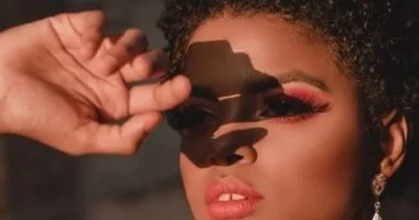 7 حيل مكياج لتوسيع العيون الضيقة.. تجعل نظرتك مشرقة