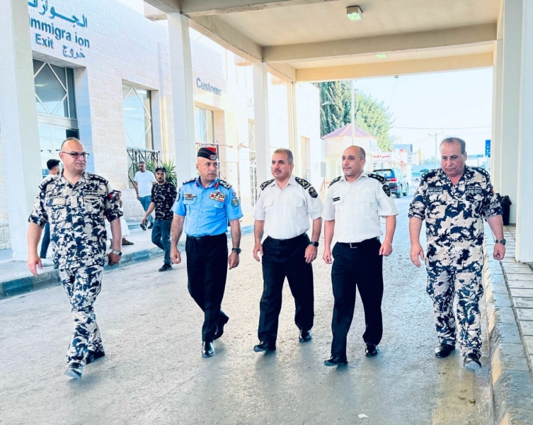مدير عام الجمارك يوجه بتسهيل الإجراءات في مركز حدود جابر