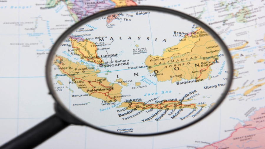 فقدان 61 شخصا إثر غرق عبّارة قرب جزيرة بالي الإندونيسية