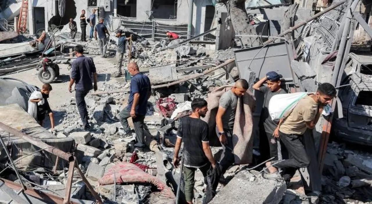 جيش الاحتلال يطالب سكان أحياء بغزة بإخلاء فوري نحو منطقة المواصي