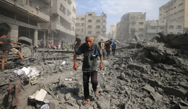 بلدية غزة: استمرار أزمة النزوح وقلة الإمكانيات يفاقمان الكارثة الإنسانية