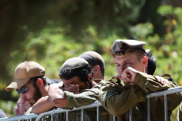 مقتل جنديين إسرائيليين وإصابة آخرين جنوب غزة