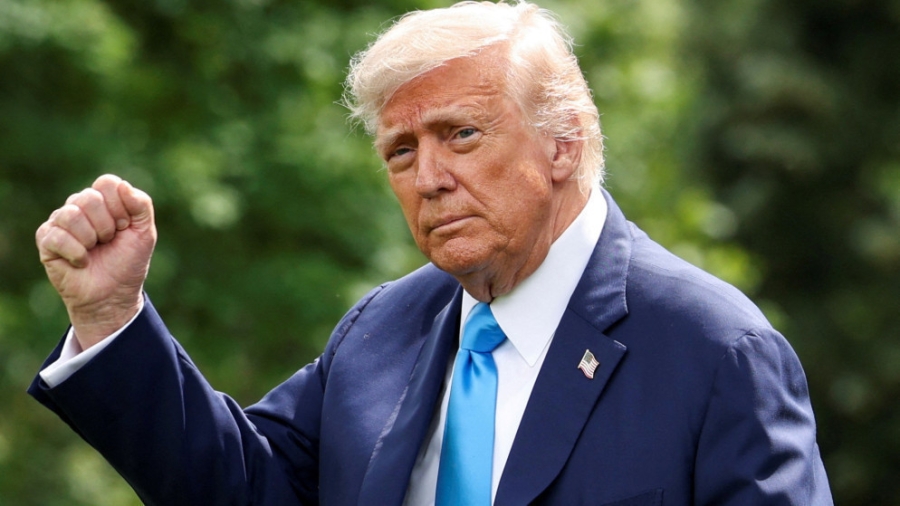 ترامب يصادق اليوم على تشريع لخفض الضرائب والإنفاق ليصبح قانونا