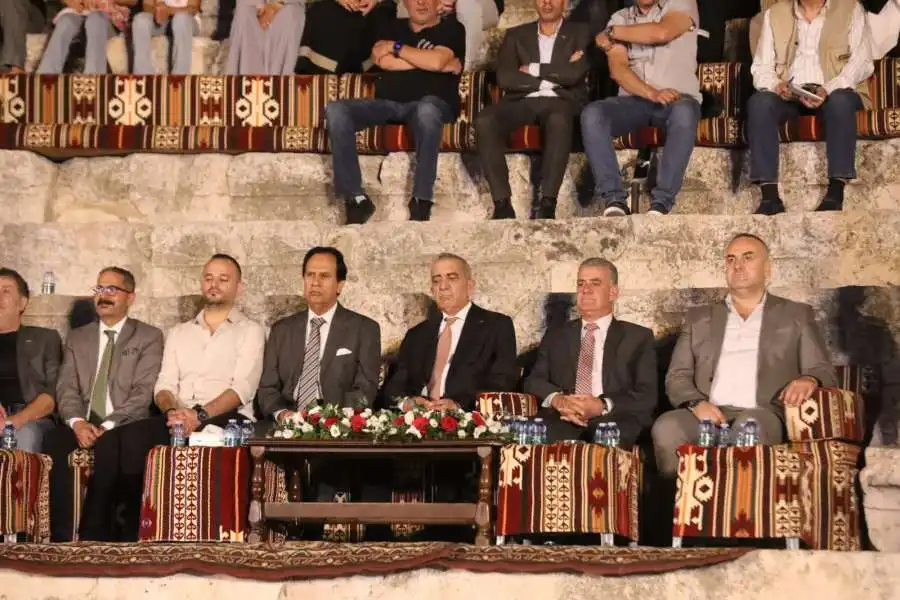 المدرج الروماني يحتضن حفلا فنيا وطنيا احتفاء بالأعياد الوطنية