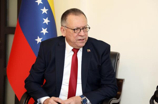 السفير الفنزويلي: الأردن يقود دورا مهما لاستقرار المنطقة