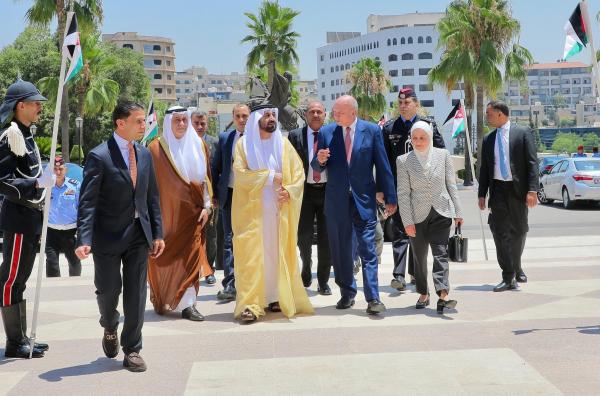 رئيسا الأعيان والبرلمان العربي يبحثان التعاون المشترك