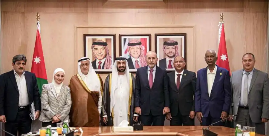 الصفدي يستقبل رئيس البرلمان العربي محمد أحمد اليماحي ووفدا برلمانيا عربيا مرافقا