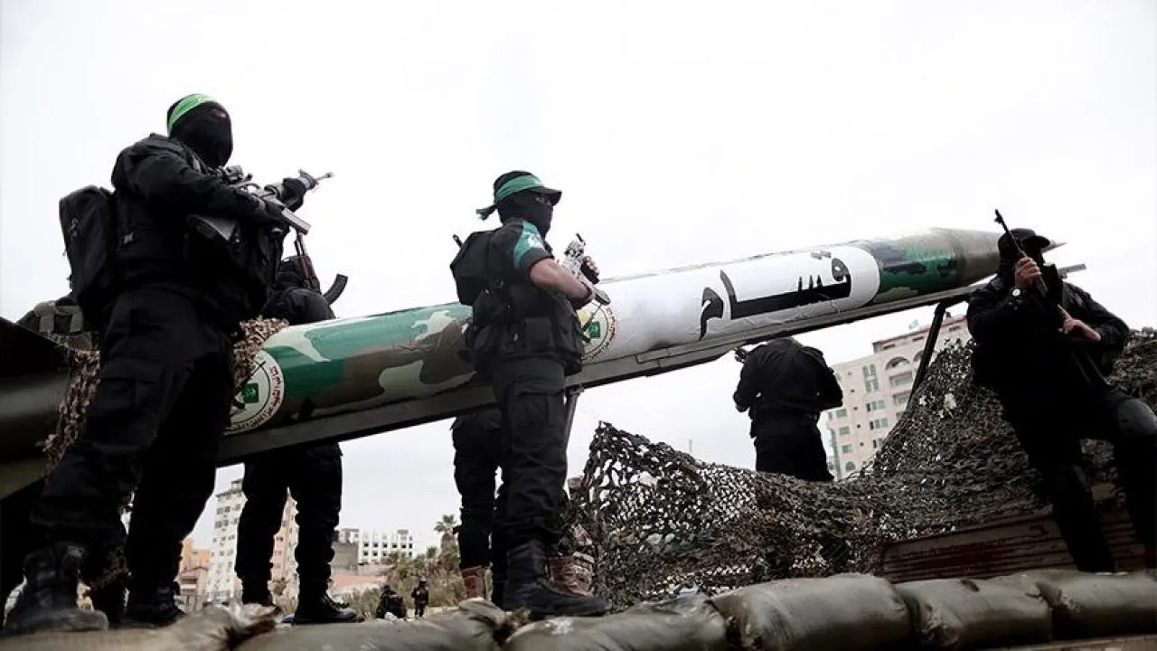 القسام تؤكد استهداف مستوطنتين في غلاف غزة