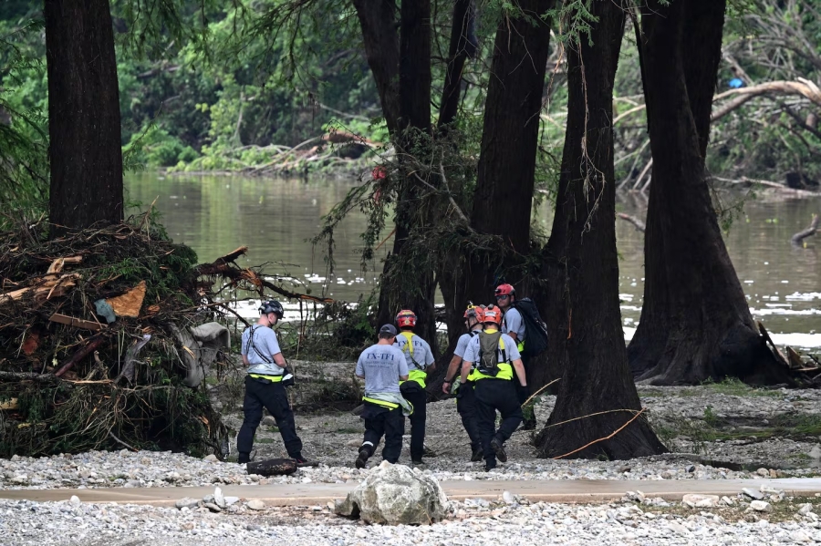 فيضانات تكساس تخلّف 82 قتيلا وأكثر من 40 مفقودا