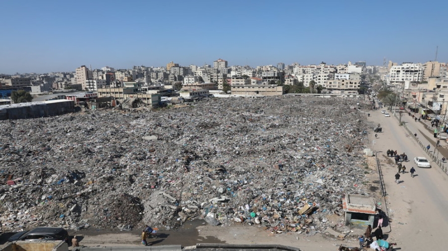 بلدية غزة: أكثر من 250 ألف طن من النفايات تتكدس في شوارع غزة