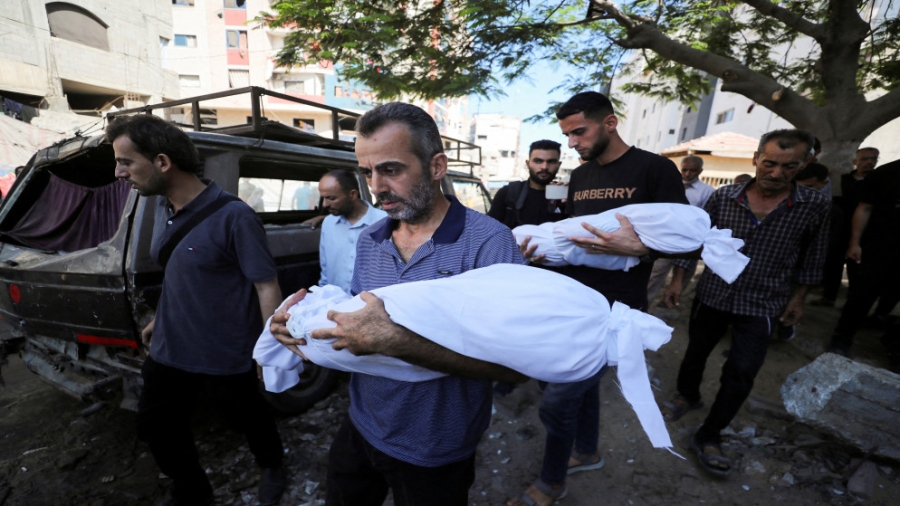 14 شهيدا وعدة إصابات في قصف للاحتلال على خان يونس منذ فجر الاثنين