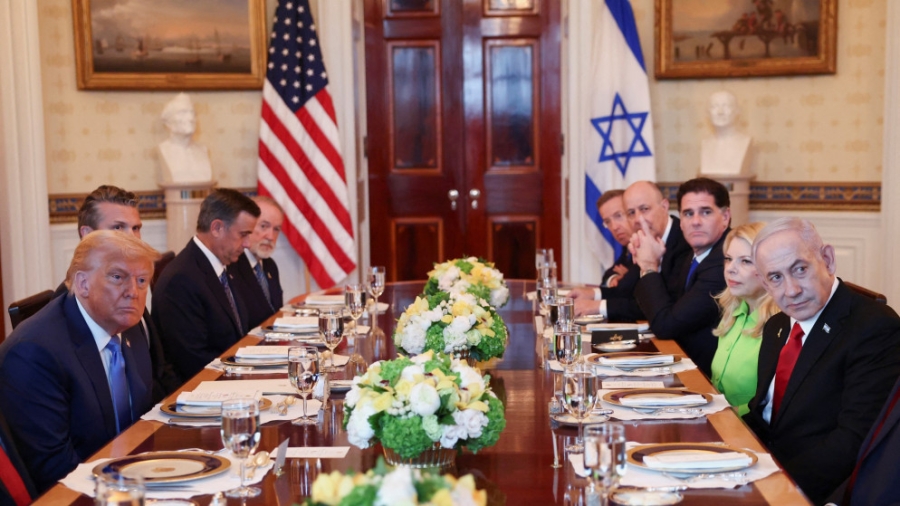ترامب خلال لقائه نتنياهو: حماس تريد وقف إطلاق النار وآمل ألا نضطر لضرب إيران