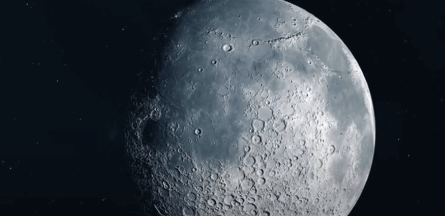 سرق القمر من أجل الحب ... وهذا ما حصل بعدها