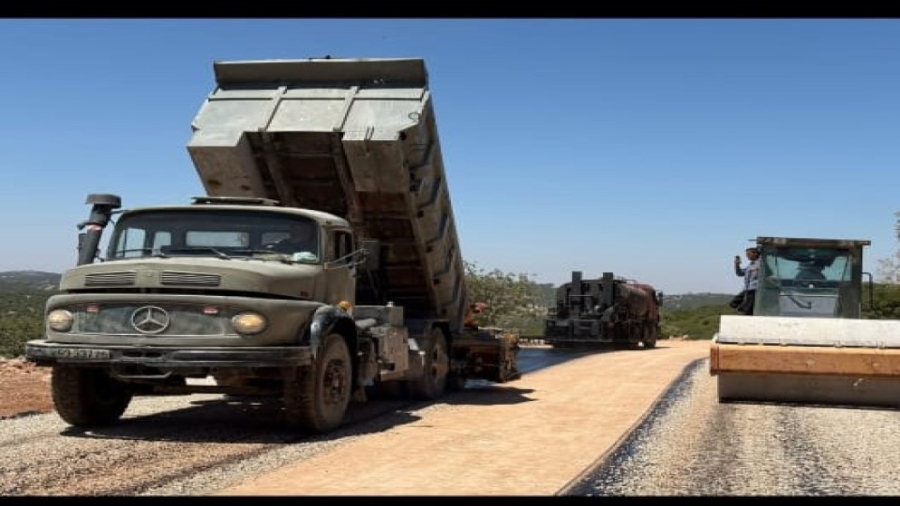 أشغال عجلون تنهي مشروع طريق عنجرة  عجلون