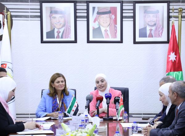 بني مصطفى وقبوات تبحثان سبل التعاون في مجالات الحماية الاجتماعية