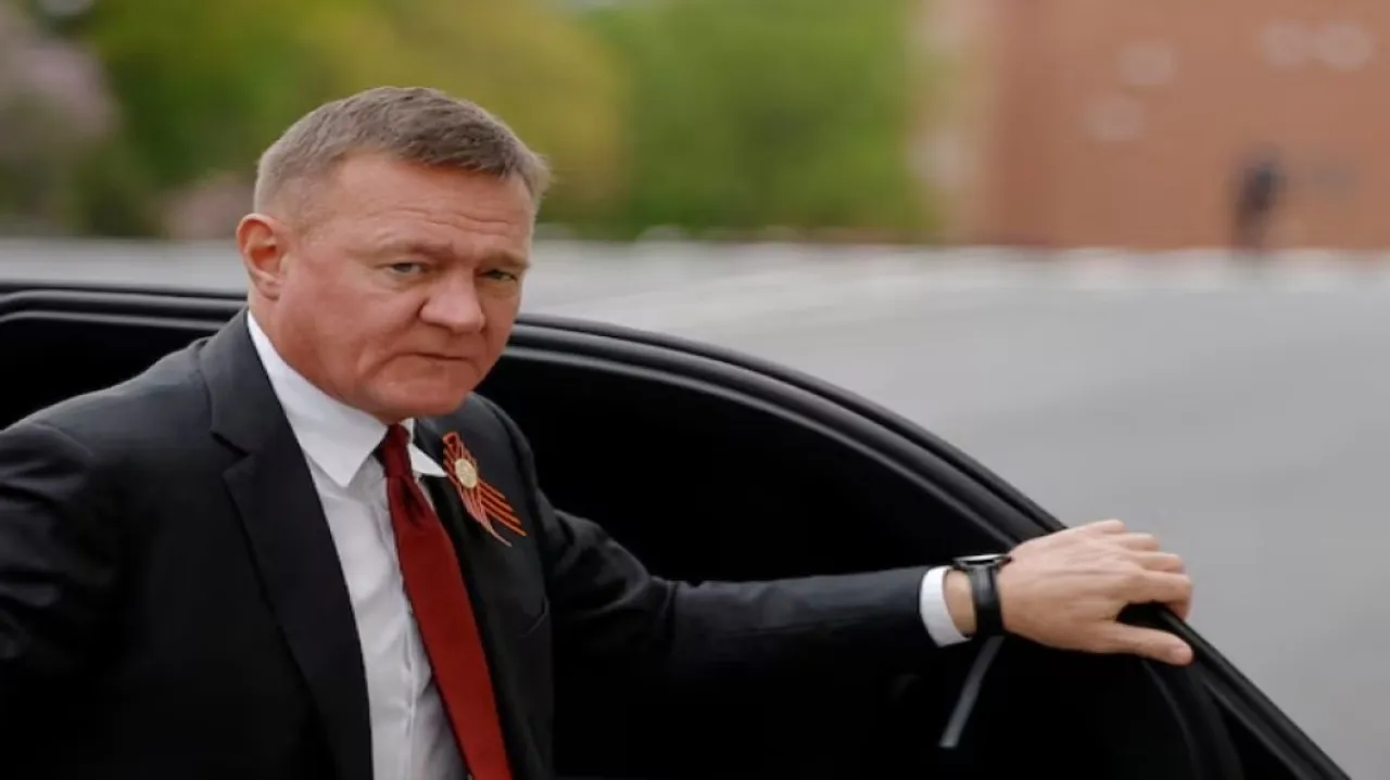 وسائل إعلام روسية: انتحار وزير النقل الروسي عقب إقالته