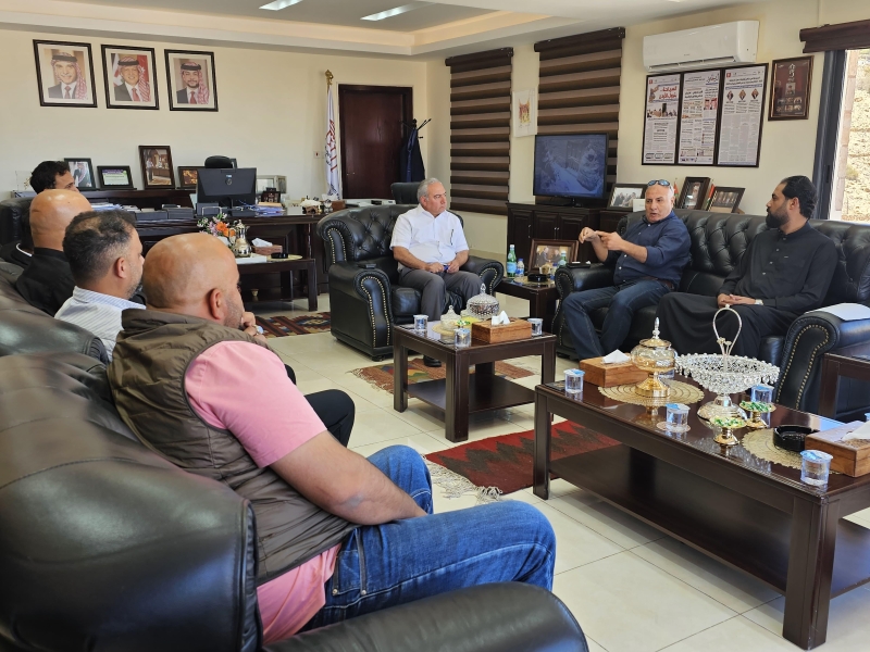 البريزات يلتقي مستثمري السوق التجاري