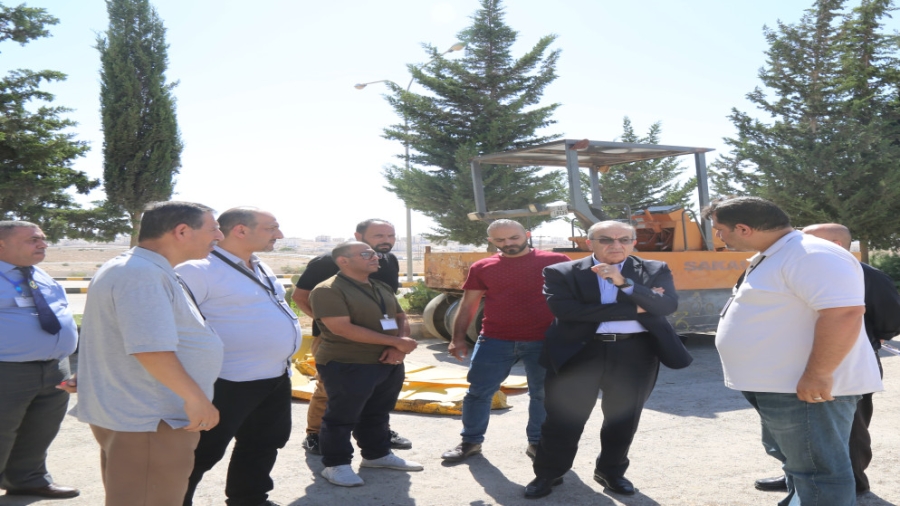 وزير الأشغال يتفقد مشاغل الوزارة المركزية ويفتتح شعب صيانة جديدة