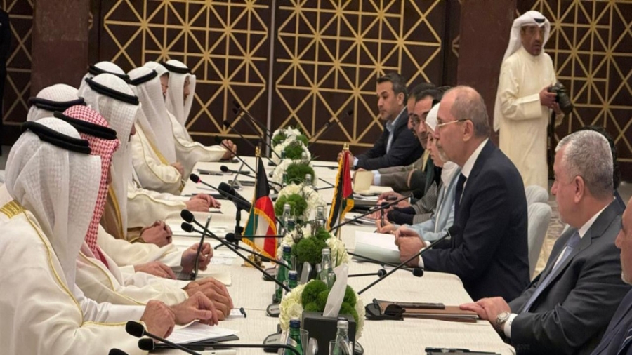 وزير الخارجية ونظيره الكويتي يؤكدان عمق العلاقات بين البلدين وسبل تعزيزها