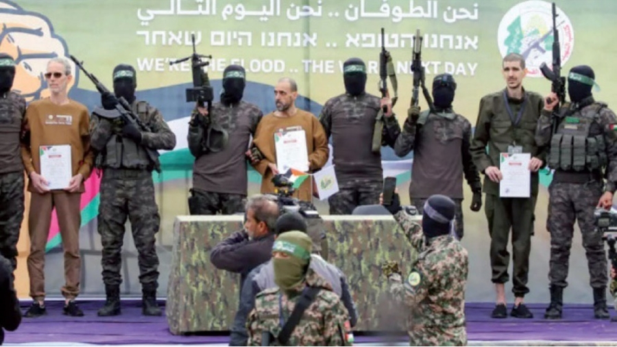 حماس توافق على إطلاق سراح 10 محتجزين في محادثات وقف إطلاق النار