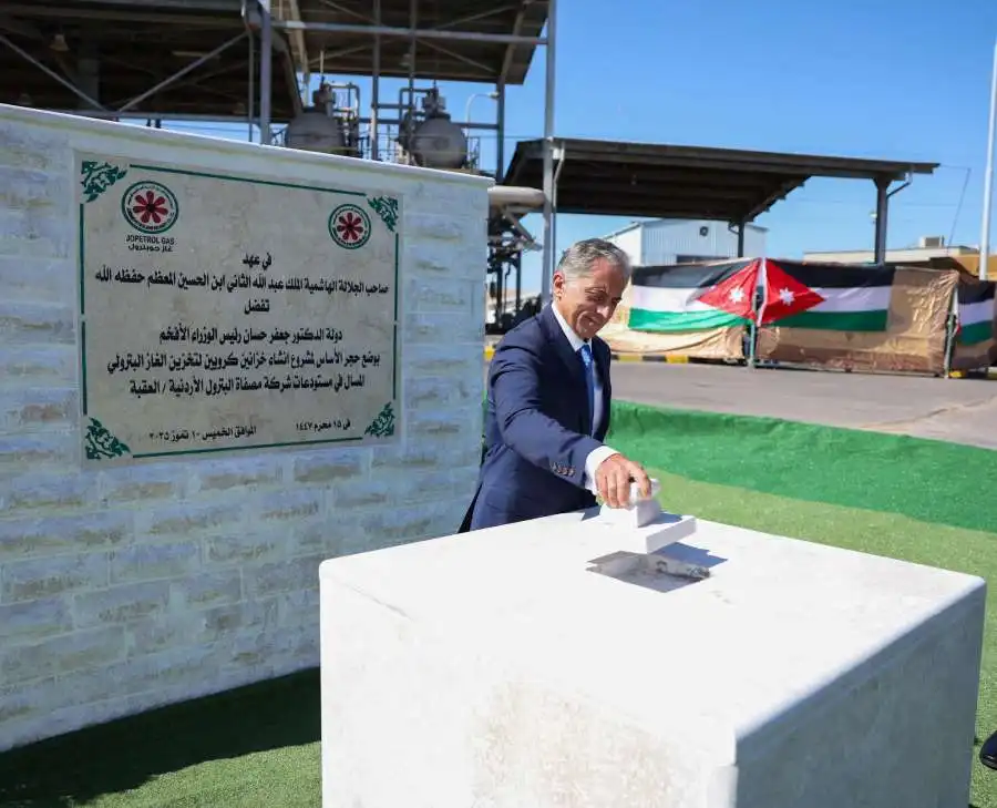 حسّان يضع حجر الأساس لمشروع إنشاء خزانين للغاز البترولي المسال في مستودعات المصفاة