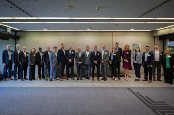 عاجل .. الملك يسلط الضوء على فرص الاستثمار في الأردن خلال لقاء بكاليفورنيا