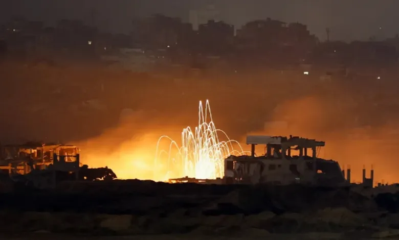 غارات ليلية دامية وعمليات نسف جديدة للمباني في غزة