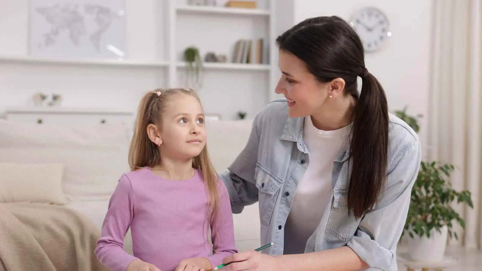 توقفي عن عقاب طفلك.. طرق بديلة